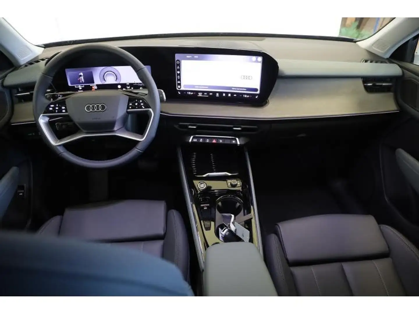 2026 Audi Q3, 4.900 km, Luxemburg — Foto 2 z 12