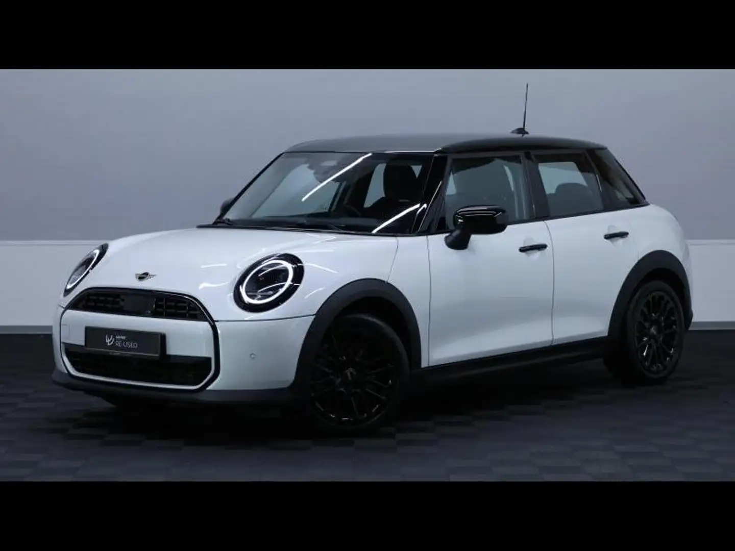 2024 MINI Cooper C, 29.643 km, Lucembursko — Foto 1