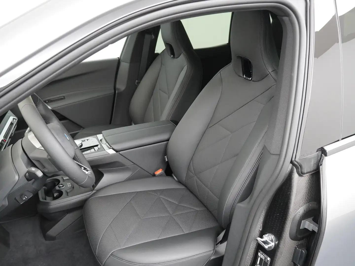 2026 BMW iX, 501 km, Niederlande — Foto 4 z 31
