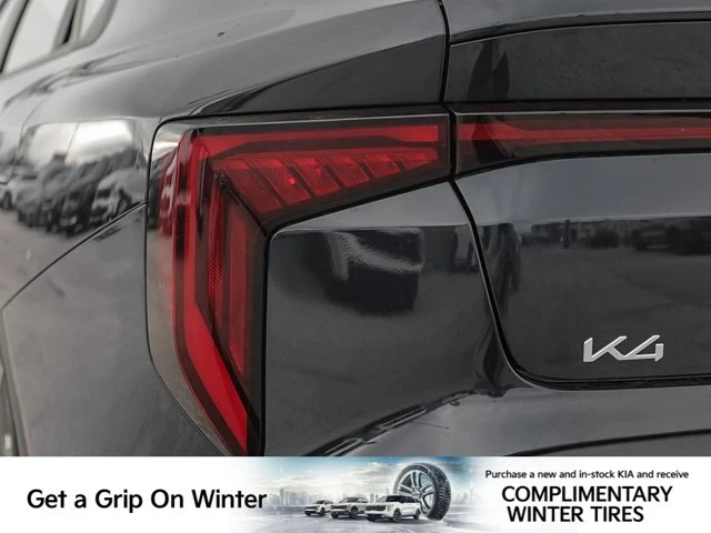2026 Kia K4 EX, schwarz, 20 km, Import Kanada — Foto 11 z 20