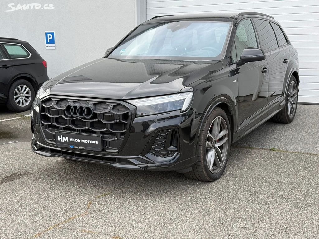 2026 Audi Q7, 14.018 km, Česko — Foto 1