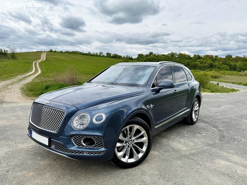 2016 Bentley Bentayga, 127.000 km, Česko — Foto 1