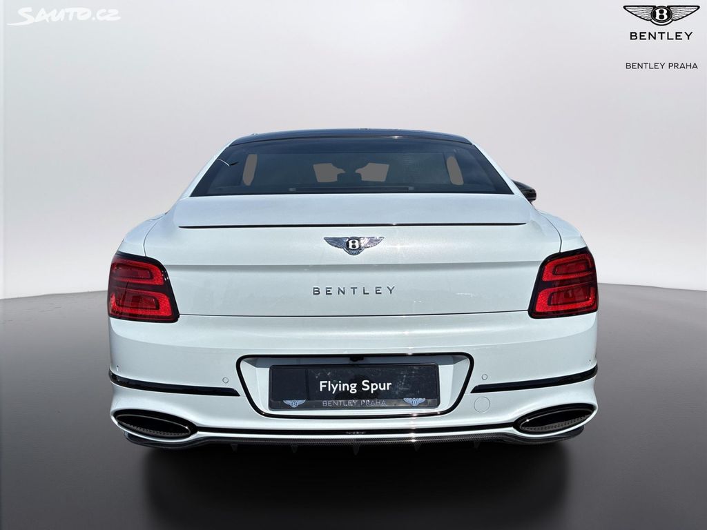 2024 Bentley Flying Spur, 2.500 km, Tschechien — Foto 2 z 3