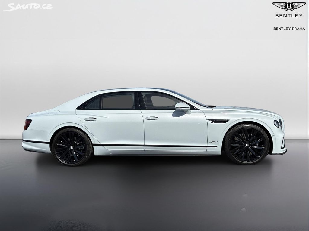 2024 Bentley Flying Spur, 2.500 km, Tschechien — Foto 3 z 3
