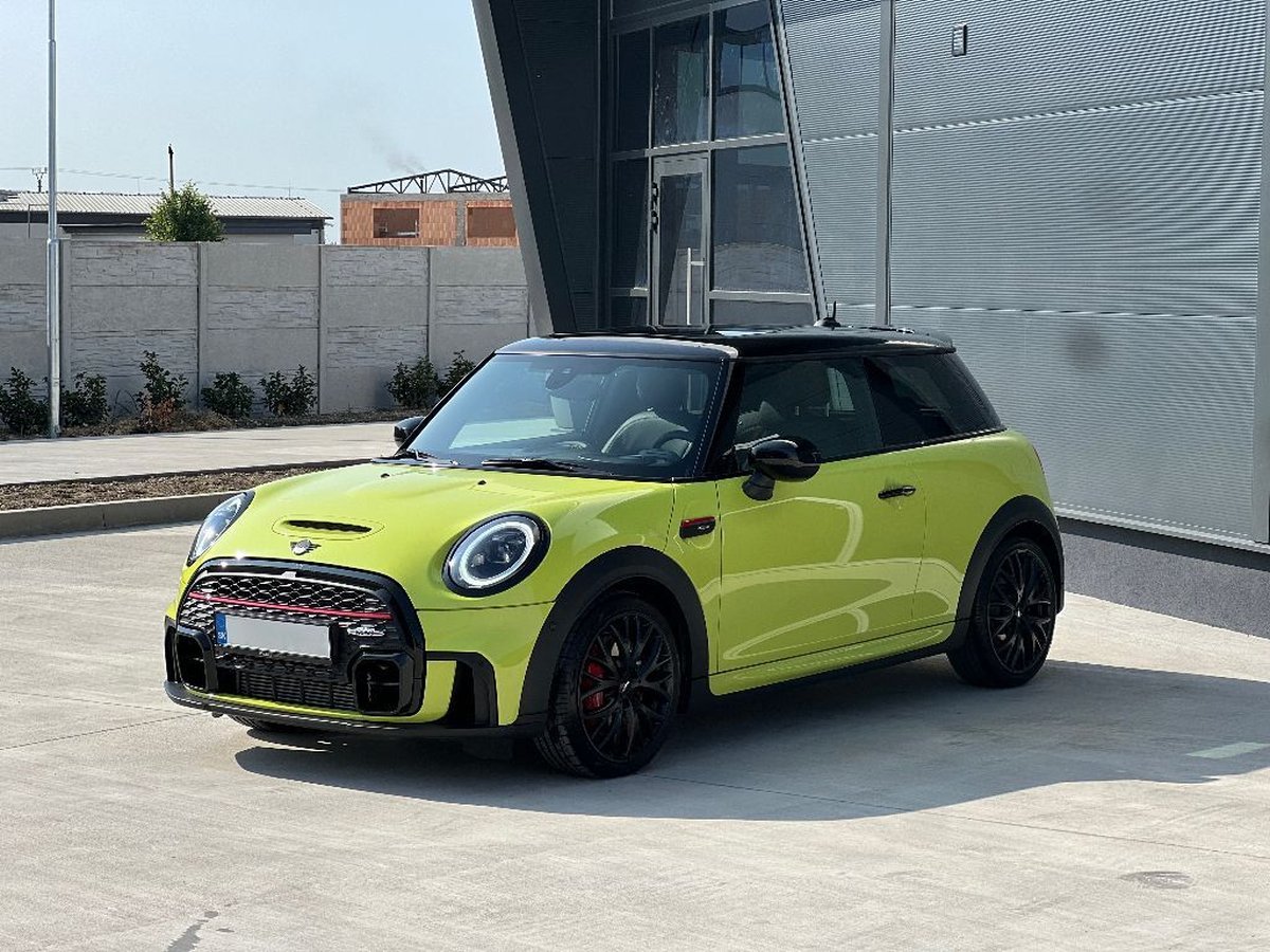 2024 MINI John Cooper Works, 15.148 km, Slowakei — Foto 1