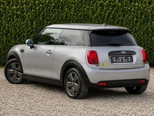 2023 MINI Cooper E, 36.000 km, Slowakei — Foto 4 z 5