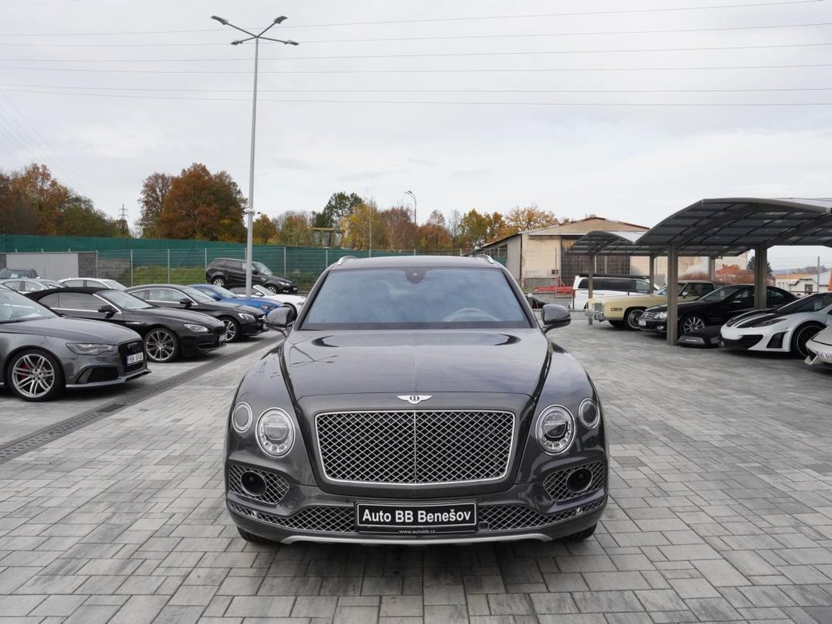 2017 Bentley Bentayga, 109.000 km, Česko — Foto 1