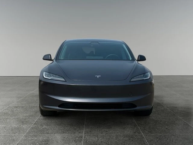 2024 Tesla Model 3, grau, 62.804 km, Import Kanada — Foto 10 z 17