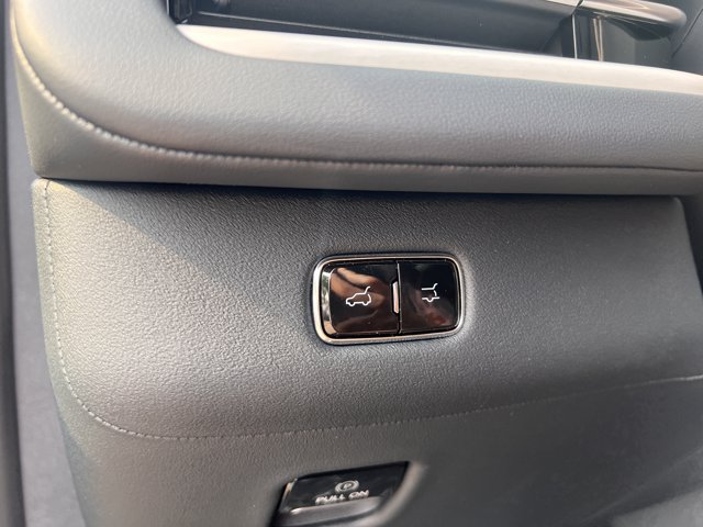 2027 Lincoln Navigator Reserve, blau, 10 km, Import Kanada — Foto 9 z 20
