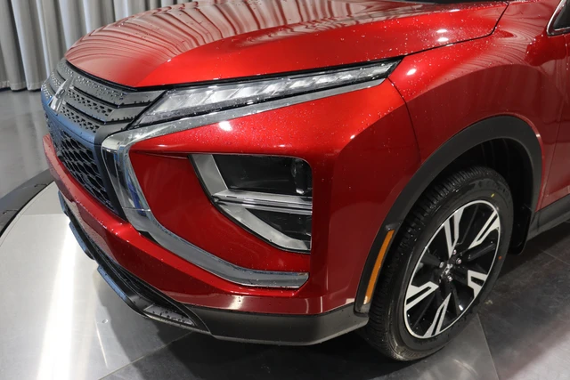 2026 Mitsubishi Eclipse Cross ES, rot, 100 km, Import Kanada — Foto 6 z 20