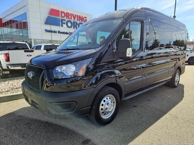 2025 Ford Transit Passenger Wagon Transit 15 Passenger T-350 148 Med Roof XL AWD, schwarz, 11.618 km, Import Kanada — Foto 1