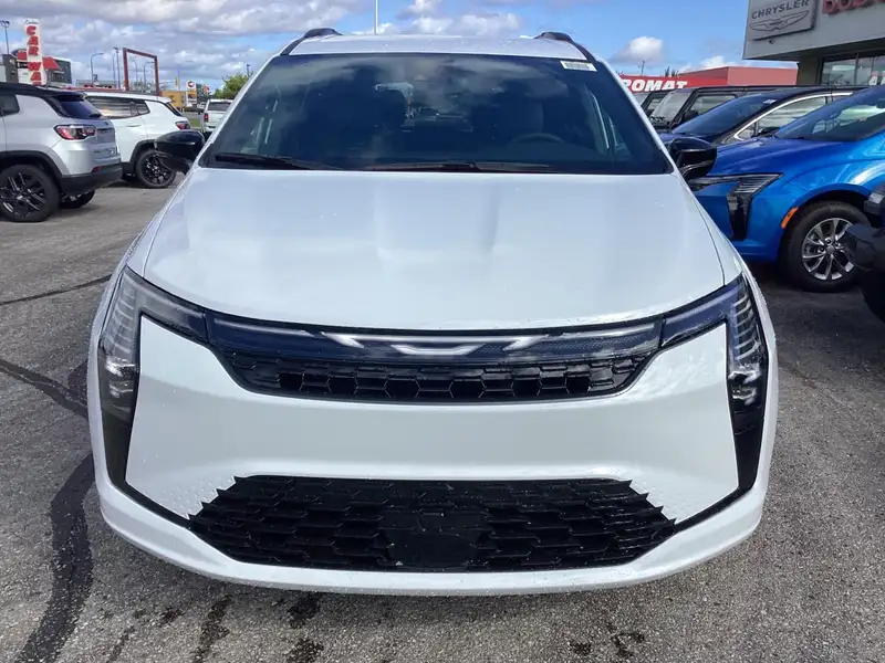 2027 Chrysler Pacifica Select, weiß, 0 km, Import Kanada — Foto 3 z 12