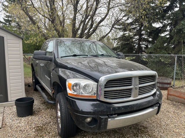 2006 Dodge Ram3500, 240.000 km, Import Kanada — Foto 1 z 4 2006 Dodge Ram3500, 240.000 km, Import Kanada — Foto 1 z 4