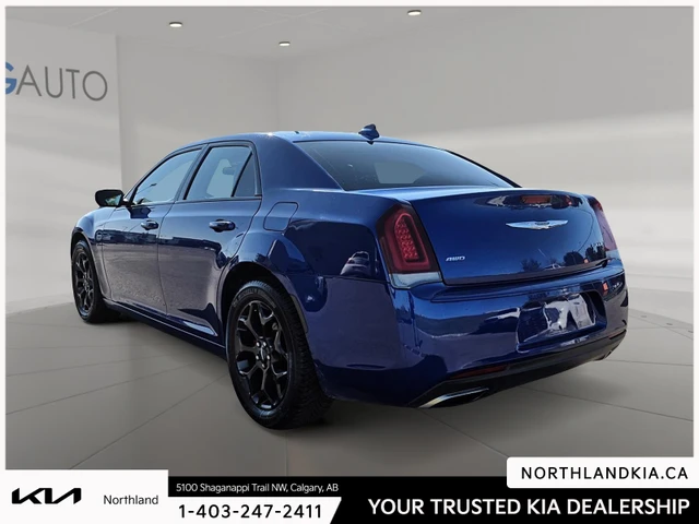 2019 Chrysler 300, blau, 157.738 km, Import Kanada — Foto 2 z 7
