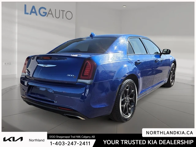 2019 Chrysler 300, blau, 157.738 km, Import Kanada — Foto 4 z 7