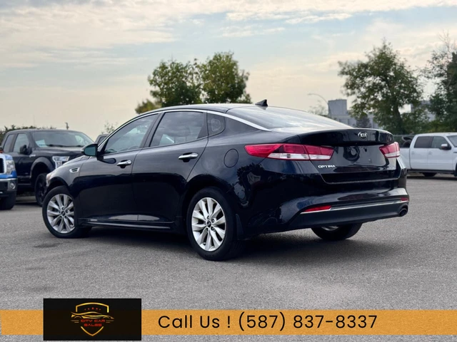 2018 Kia Optima LX, schwarz, 163.011 km, Import Kanada — Foto 2 z 5