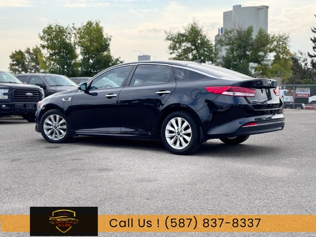 2018 Kia Optima LX, schwarz, 163.011 km, Import Kanada — Foto 3 z 5