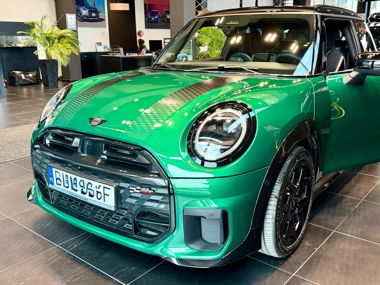 2026 MINI Cooper S, 4.600 km, Polsko — Foto 1