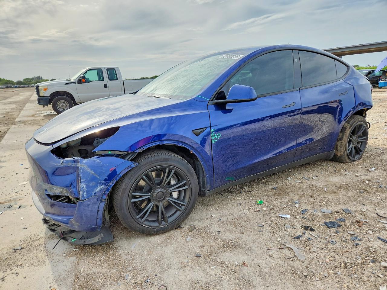 2024 Tesla MODEL Y, blau, 24.378 km, Import USA — Foto 1