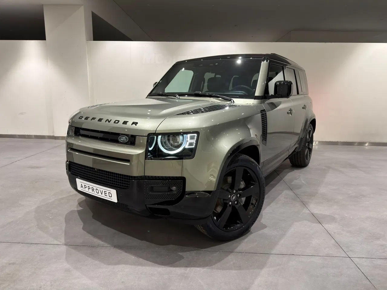 Land Rover Defender, 15.000 km, Portugalsko — Foto 1