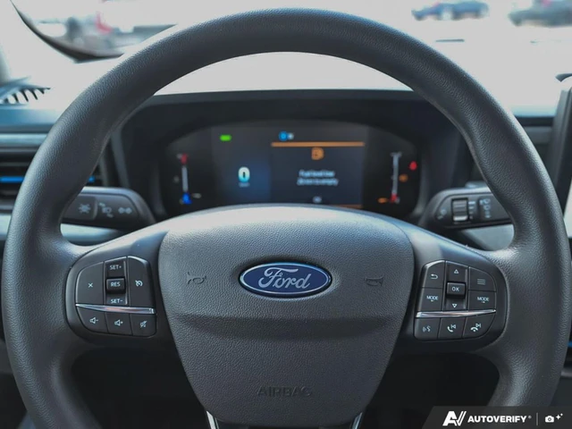 2026 Ford Maverick XLT, weiß, 8 km, Import Kanada — Foto 14 z 19