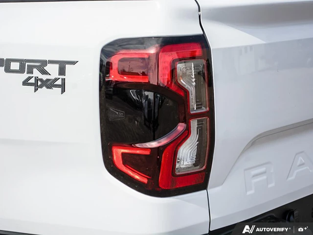 2026 Ford Ranger LARIAT, weiß, 47 km, Import Kanada — Foto 12 z 19