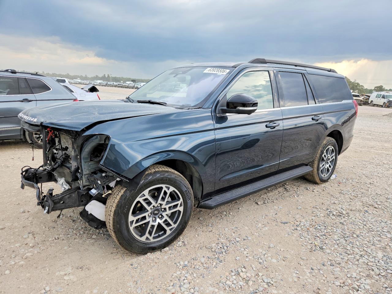 2025 Ford EXPEDITION MAX ACTIVE, grau, 7.855 km, Import USA — Foto 1