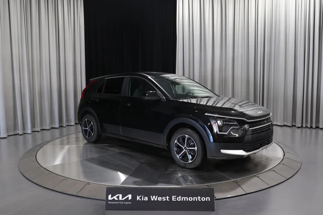 2026 Kia Niro LX, schwarz, 1 km, Import Kanada — Foto 1