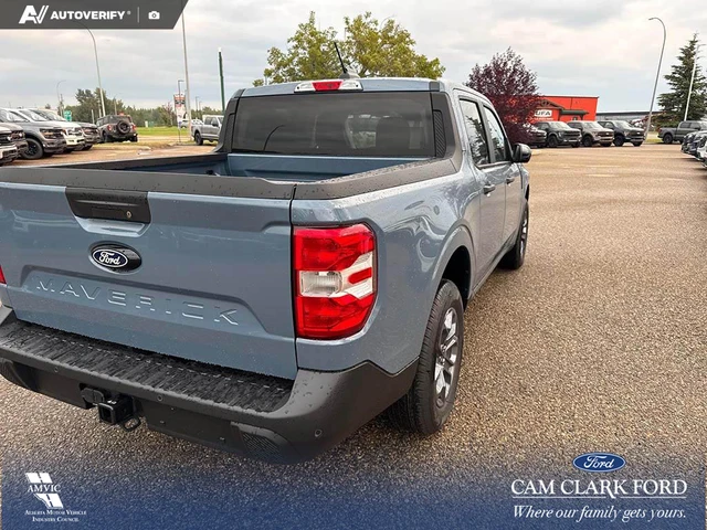 2026 Ford Maverick XLT, blau, 13 km, Import Kanada — Foto 11 z 20