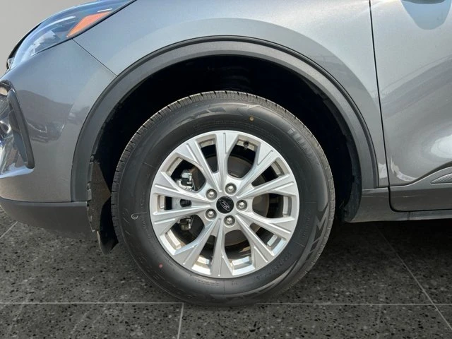 2025 Ford Escape Active, schwarz, 43.931 km, Import Kanada — Foto 9 z 15