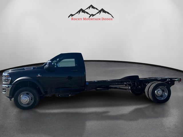 2027 RAM Othrmdl Big Horn, weiß, 1 km, Import Kanada — Foto 1