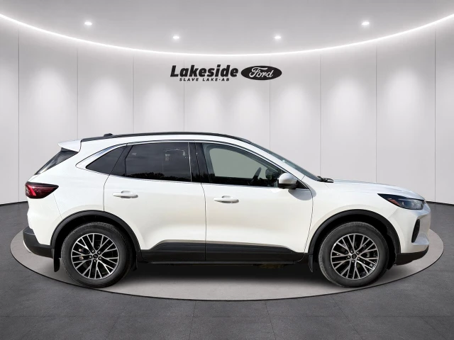 2025 Ford Escape PHEV, weiß, 30.920 km, Import Kanada — Foto 3 z 5