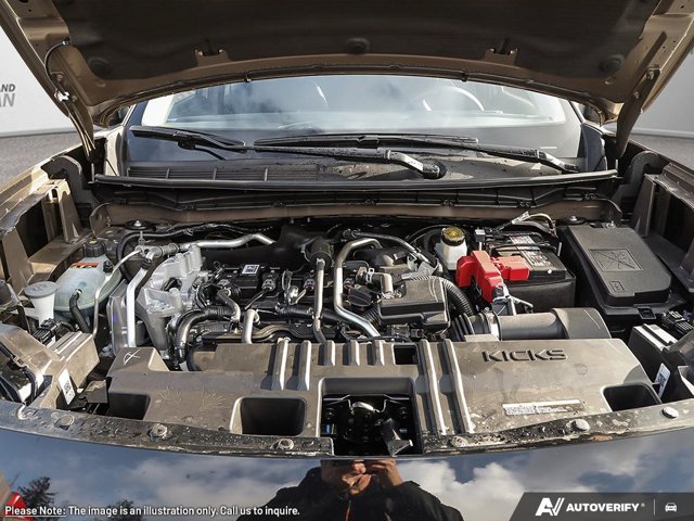 2026 Nissan Kicks, braun, 10 km, Import Kanada — Foto 6 z 20