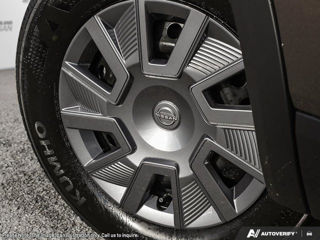 2026 Nissan Kicks, braun, 10 km, Import Kanada — Foto 8 z 20