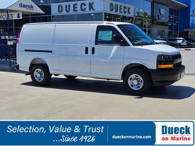 2026 Chevrolet Express Work, weiß, 2 km, Import Kanada — Foto 1