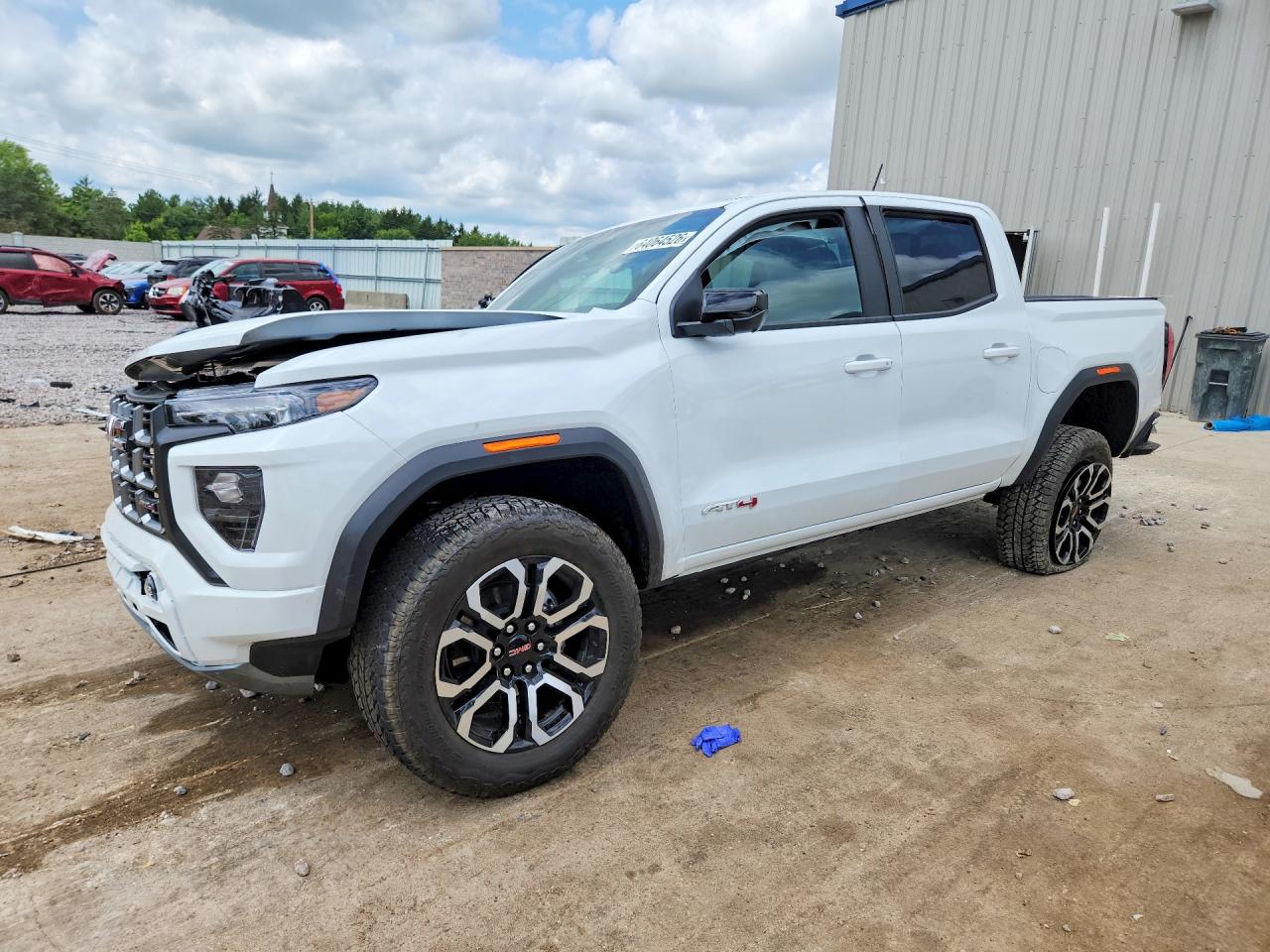 2026 GMC CANYON AT4, weiß, 628 km, Import USA — Foto 1
