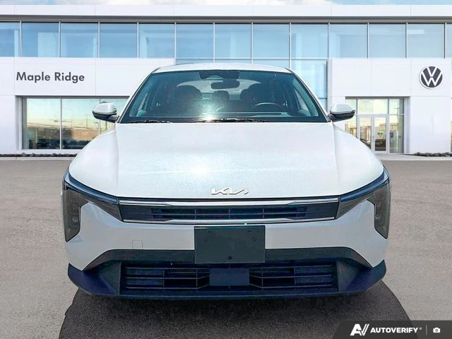 2025 Kia K4 EX | Apple Carplay | Backup Camera | Parking Assist | Smart Key, weiß, 27.500 km, Import Kanada — Foto 8 z 20