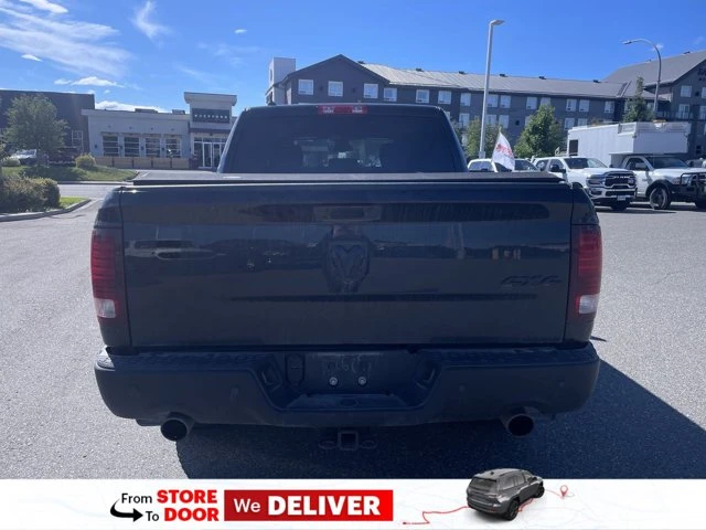 2024 RAM 1500 Classic Warlock, schwarz, 52.540 km, Import Kanada — Foto 5 z 14