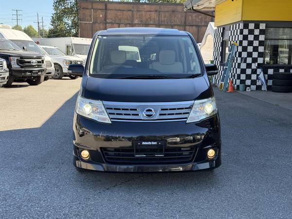2008 Nissan, Import Kanada — Foto 2 z 12