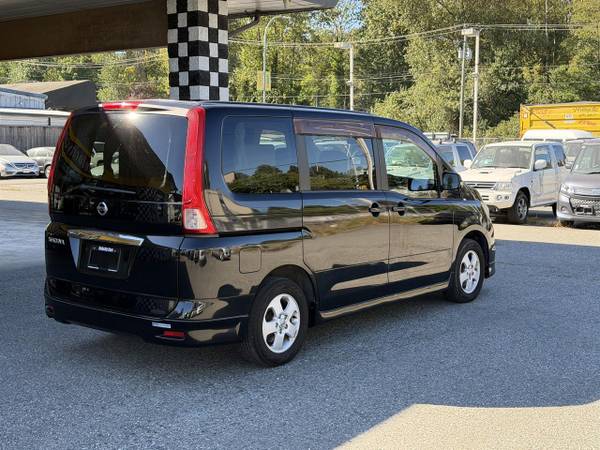 2008 Nissan, Import Kanada — Foto 7 z 12