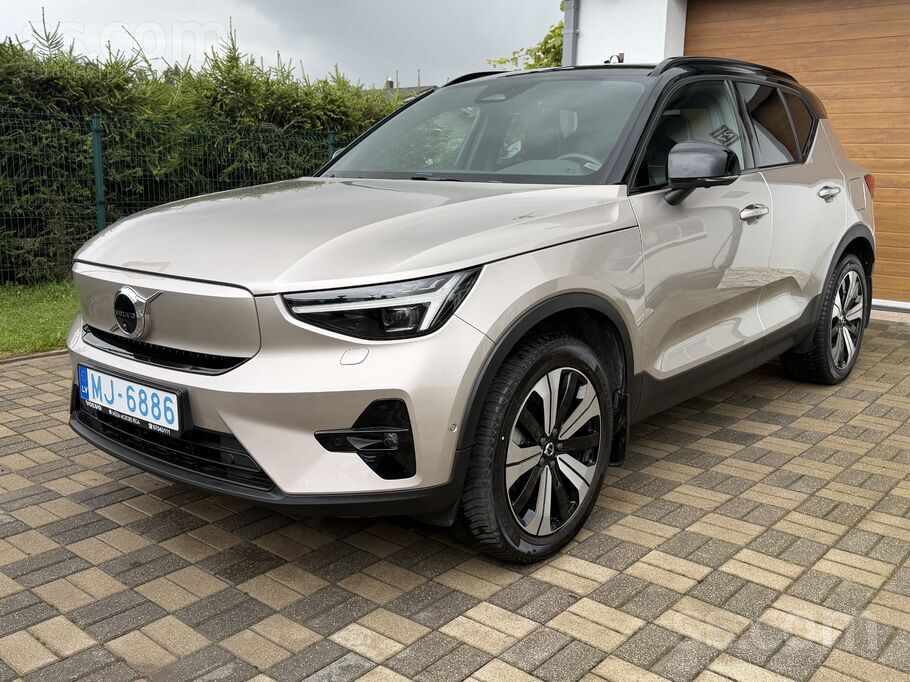 2024 Volvo XC 40, 36.000 km, Lettland — Foto 1
