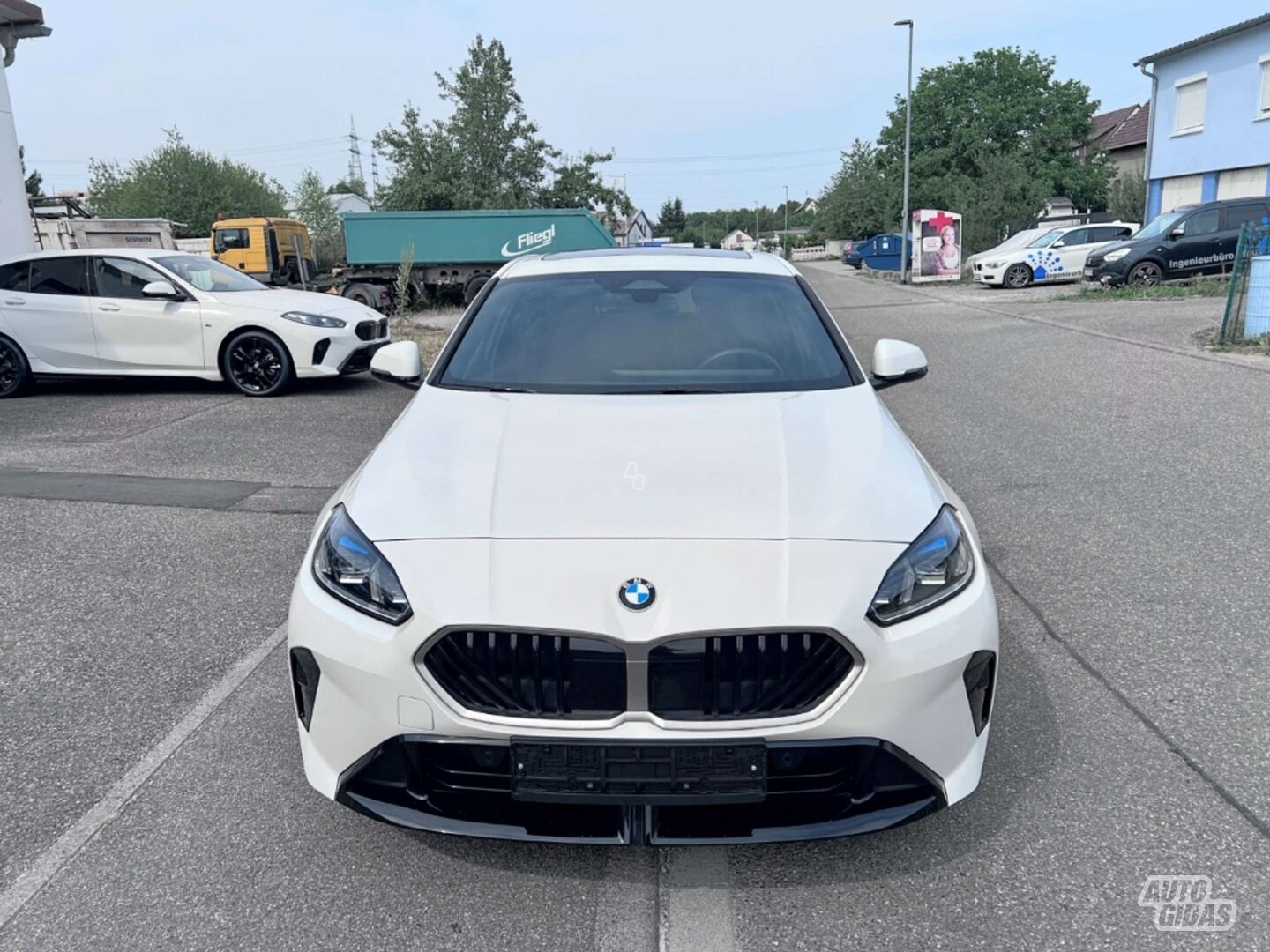 2025 BMW 118, Litauen — Foto 1