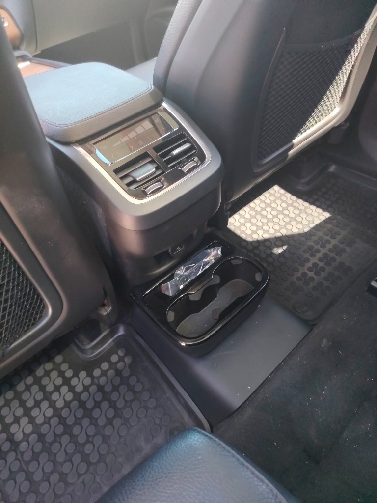 2022 Volvo, 70.000 km, Bulgarien — Foto 12 z 15