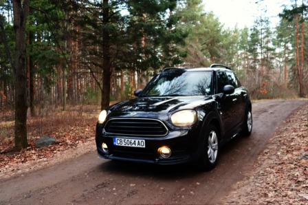 2019 MINI, 75.600 km, Bulharsko — Foto 1