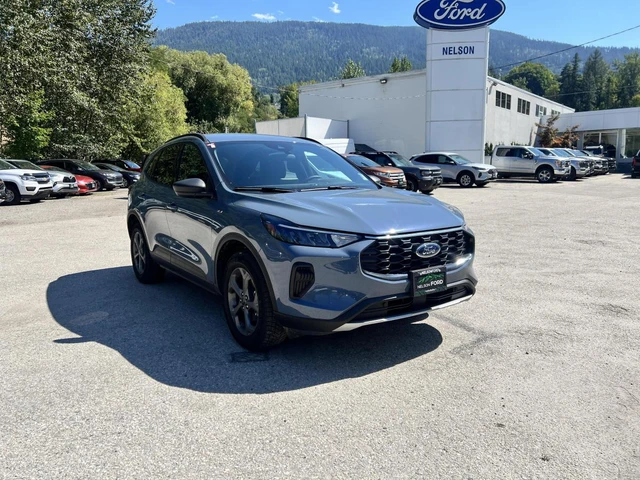 2025 Ford Escape St-Line, blau, 3.321 km, Import Kanada — Foto 1