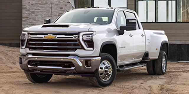 2026 Chevrolet Silverado 3500 HD LTZ, schwarz, 14 km, Import Kanada — Foto 1