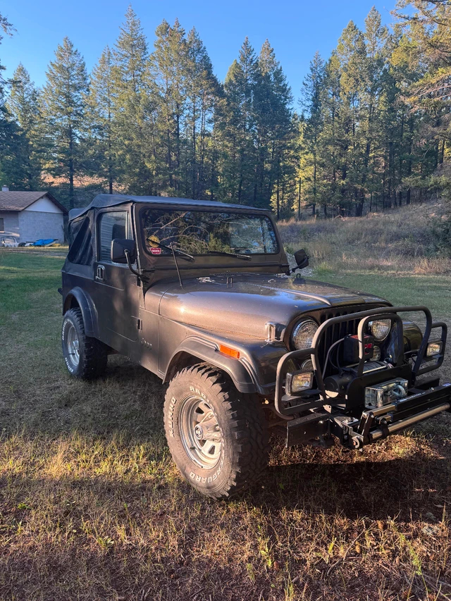 1986 Jeep Cj, schwarz, 104.000 km, Import Kanada — Foto 2 z 5