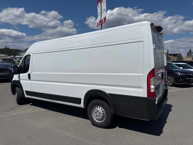 2025 RAM ProMaster Cargo Van SLT+, weiß, 12.974 km, Import Kanada — Foto 3 z 5