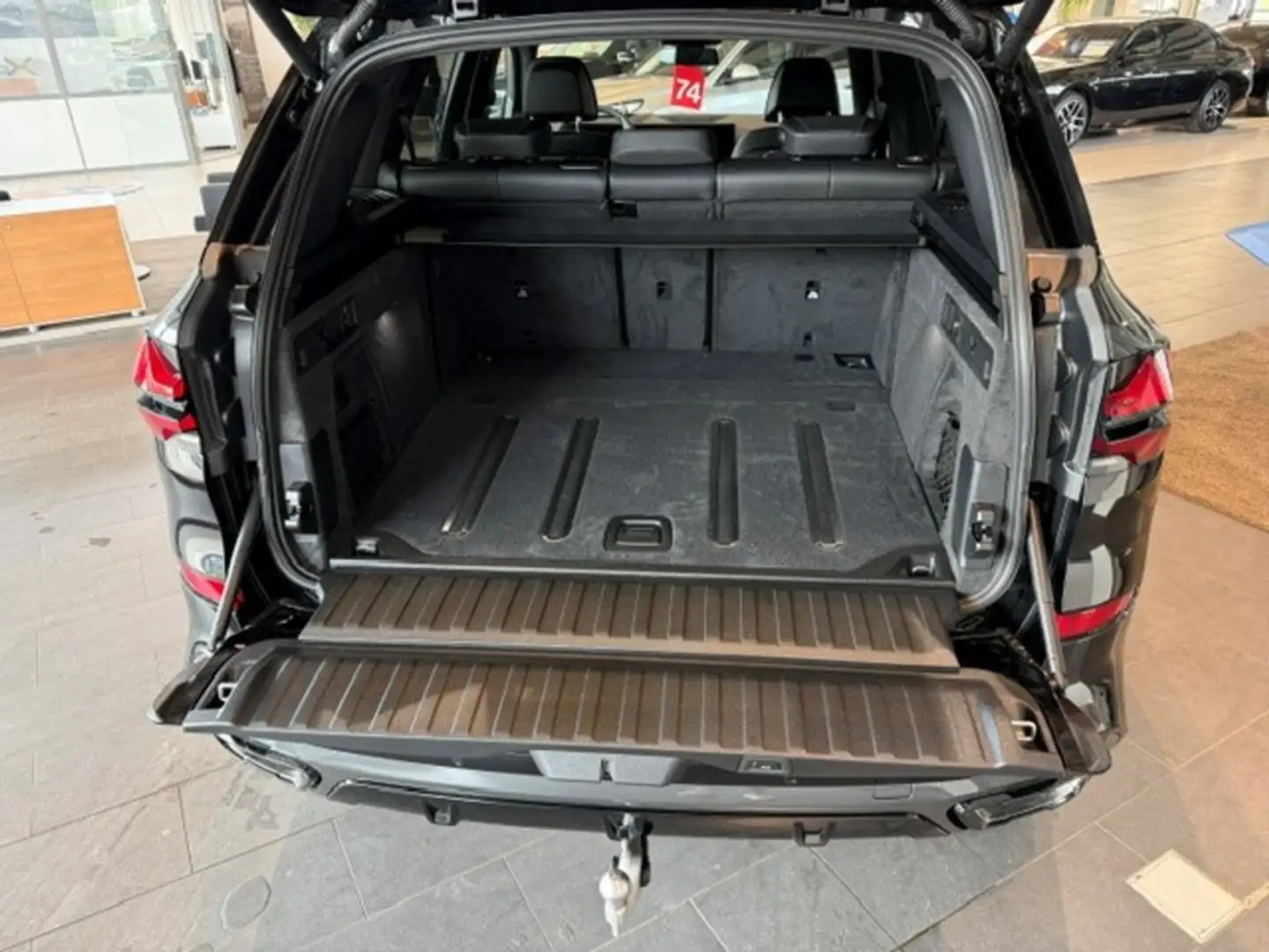 2026 BMW X5, 1 km, Deutschland — Foto 7 z 12
