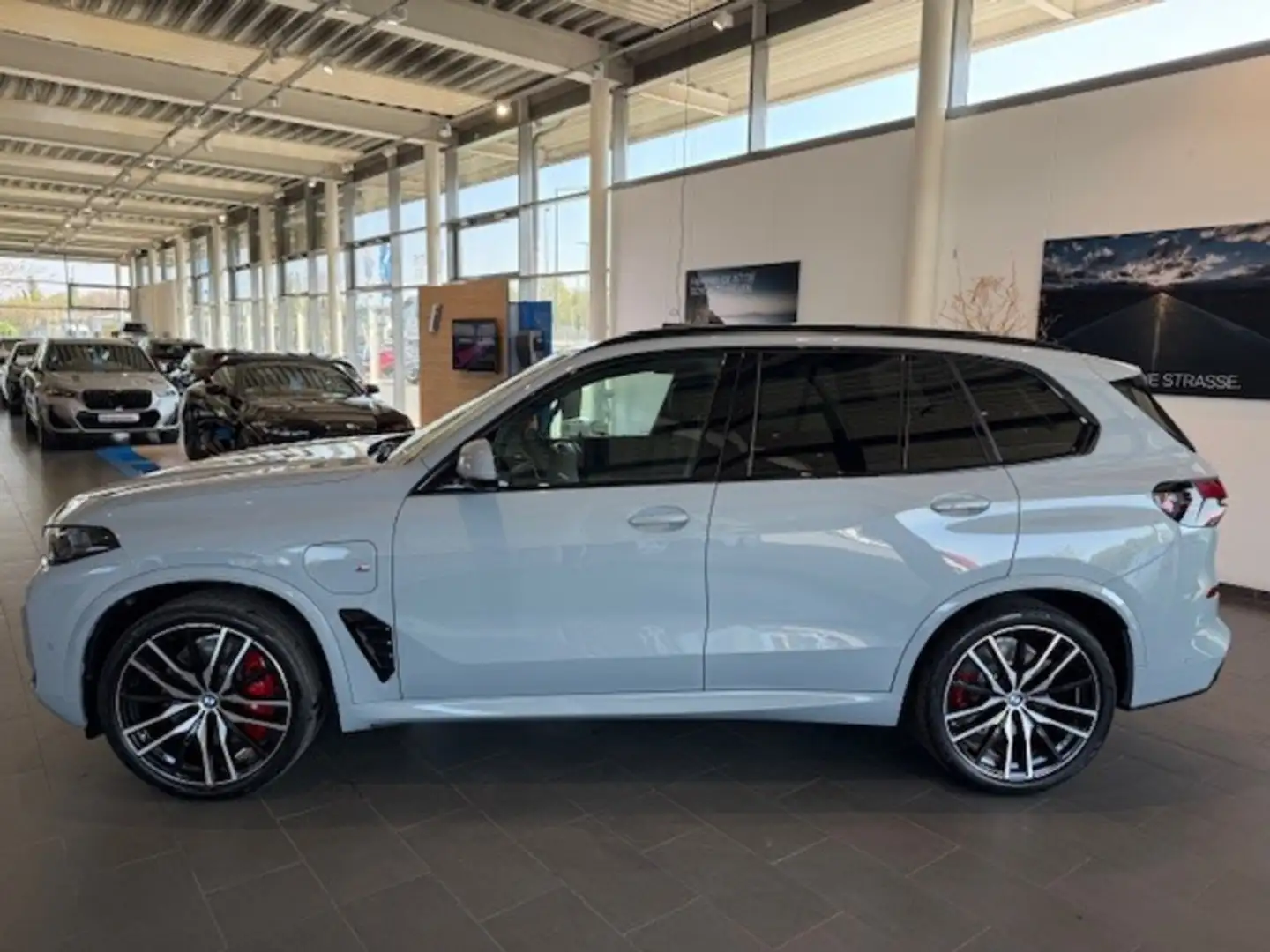 2026 BMW X5, 1 km, Deutschland — Foto 4 z 12